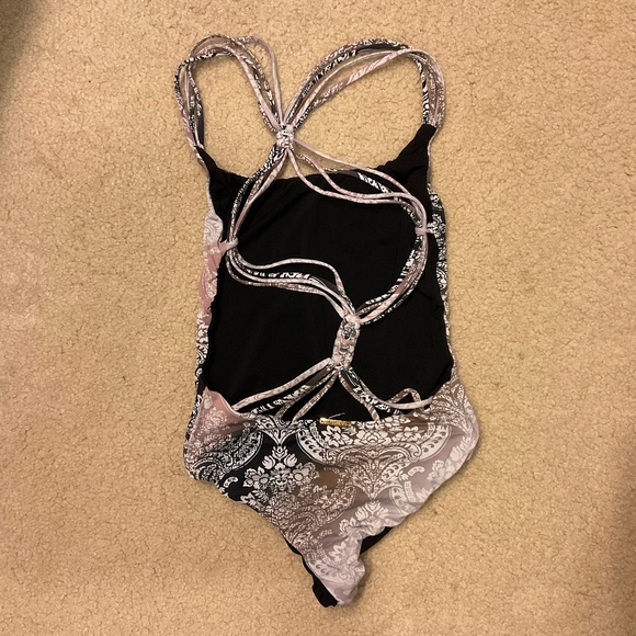 San Lorenzo Reversible One Piece - Picture 3 of 3